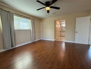 318 Big Hollow Ln in Houston, TX - Building Photo - Building Photo