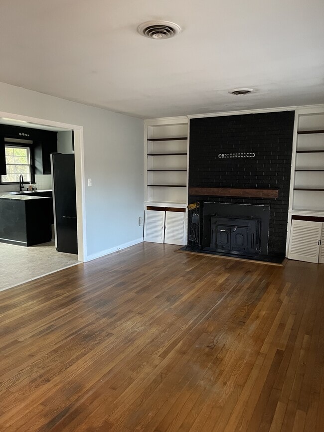 1002 Sherwood Cir in Salisbury, MD - Building Photo - Building Photo