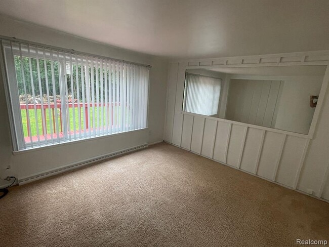 20745 Cass St in Farmington Hills, MI - Building Photo - Building Photo