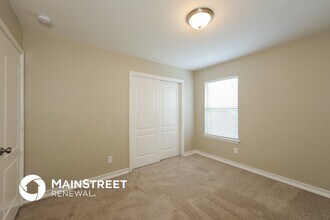 10211 Round Rock Way in Universal City, TX - Foto de edificio - Building Photo