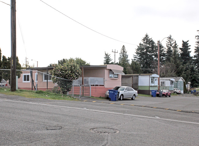 Sound Vista Mobile Home Park in Des Moines, WA - Building Photo - Building Photo