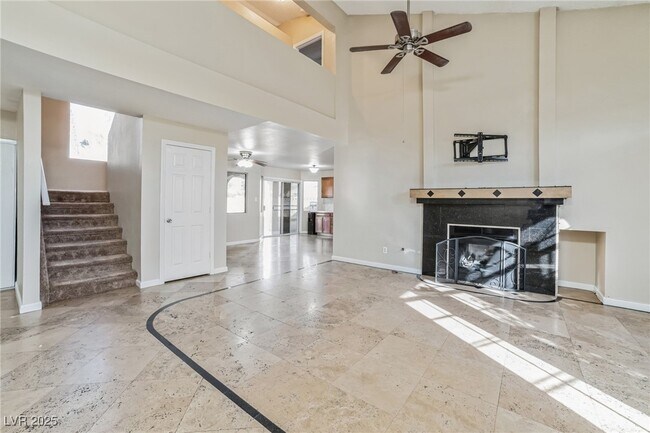 7105 Sixshooter Dr in Las Vegas, NV - Building Photo - Building Photo