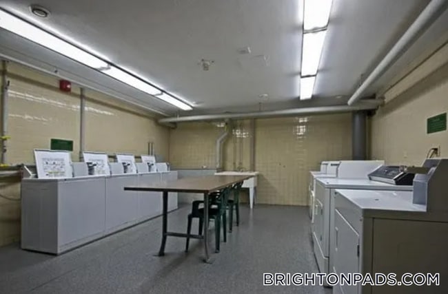 125 Chiswick Rd in Boston, MA - Building Photo - Building Photo