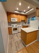 2061 Vanderslice Ave in Walnut Creek, CA - Building Photo - Building Photo