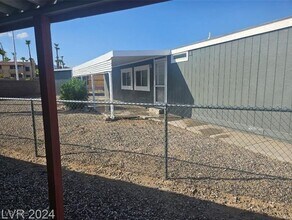 3253 Calanda St in Laughlin, NV - Building Photo - Building Photo