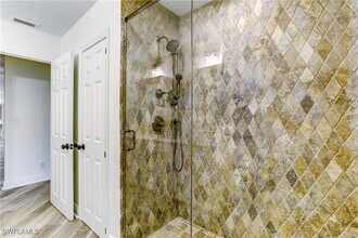 370 6th Ave S in Naples, FL - Building Photo - Building Photo