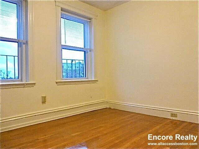 111 Park Dr in Boston, MA - Foto de edificio - Building Photo