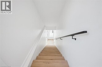 66 Union St E in Waterloo, ON - Building Photo - Building Photo