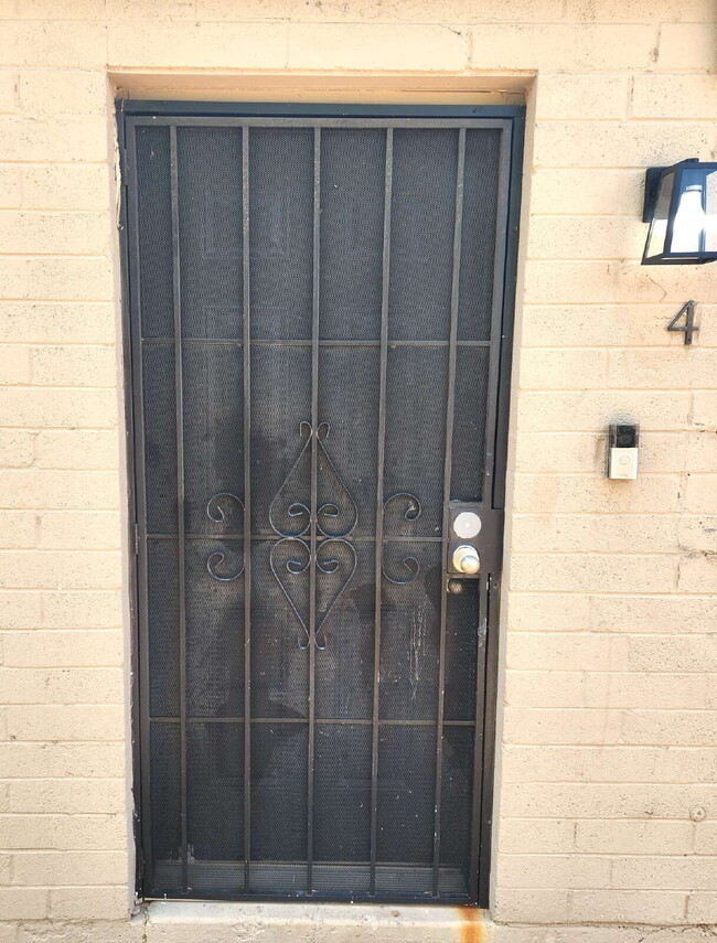 property at 1925 W Village Dr