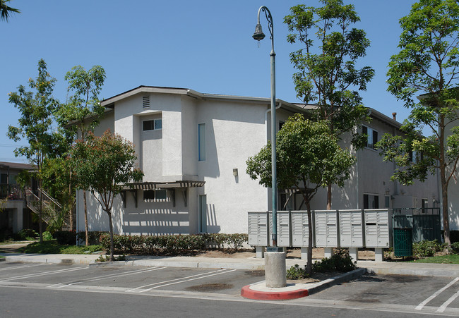 1603 S Calle Del Sol in Anaheim, CA - Building Photo - Building Photo