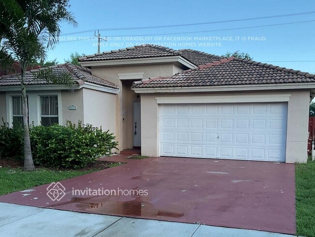 property at 13711 N Garden Cove Cir