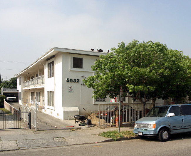 5532 Lexington Ave in Los Angeles, CA - Foto de edificio - Building Photo