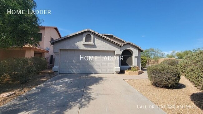 property at 4738 E Abraham Ln