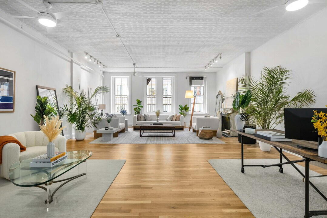 508 Broadway in New York, NY - Building Photo