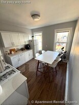 9 Houghton St, Unit 3 in Somerville, MA - Building Photo