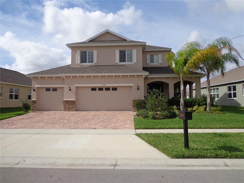 16154 St Clair St in Clermont, FL - Building Photo