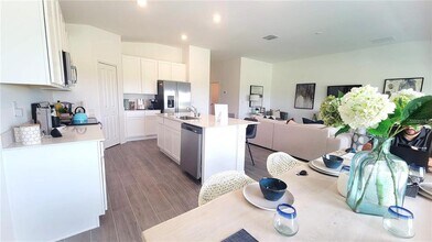 397 Singing Sands Cir in Lake Wales, FL - Building Photo - Building Photo