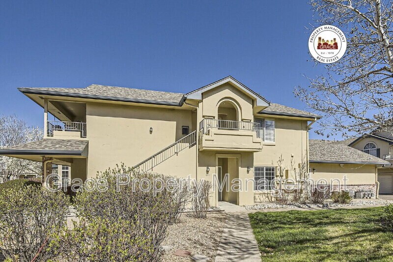 8681 E Dry Creek Rd in Centennial, CO - Building Photo