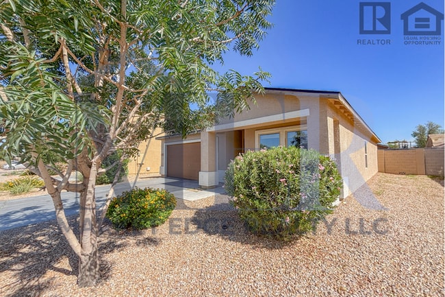 112 W Watson Ct in Casa Grande, AZ - Building Photo - Building Photo