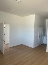 9308 E Ave T 6 in Littlerock, CA - Building Photo - Building Photo