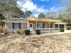 5105 Westport Dr in Milton, FL - Building Photo