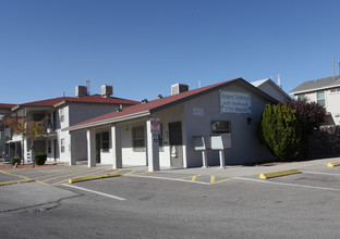 Western Yarbrough Apartments in El Paso, TX - Building Photo - Building Photo