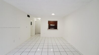 1008 NW 45th Ave in Miami, FL - Building Photo - Building Photo