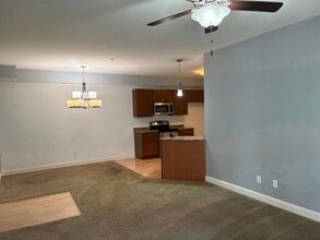 6411 Brookfield Ct Dr in St. Louis, MO - Building Photo - Building Photo