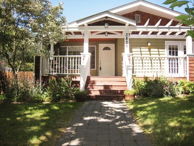 property at 3826 NE 120th St