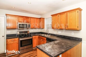 11125 Berkley Square Ln in Matthews, NC - Building Photo - Building Photo