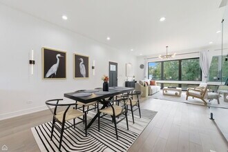 4210 W 5th Ave in Chicago, IL - Building Photo - Building Photo