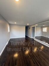 7732 S Lotus Ave in Burbank, IL - Building Photo - Building Photo