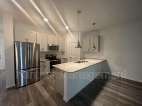 4030 SW 7th Pl in Cape Coral, FL - Building Photo - Building Photo