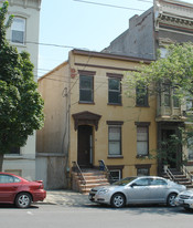 27 Ten Broeck St Apartments