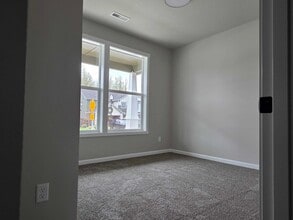 738 NW 28th St in Battle Ground, WA - Building Photo - Building Photo