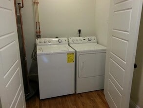 84 Linden St, Unit 2 in Boston, MA - Building Photo - Building Photo