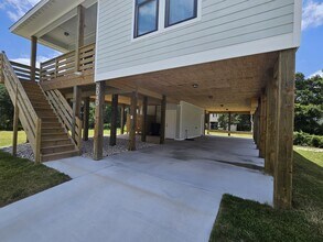 2040 Smithfield St in Kill Devil Hills, NC - Building Photo - Building Photo