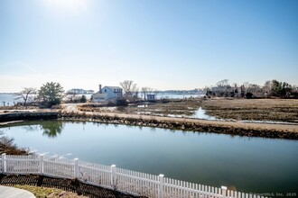 36 Spriteview Ave in Westport, CT - Building Photo - Building Photo