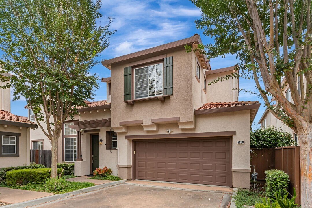 2283 Lenox Pl in Santa Clara, CA - Building Photo