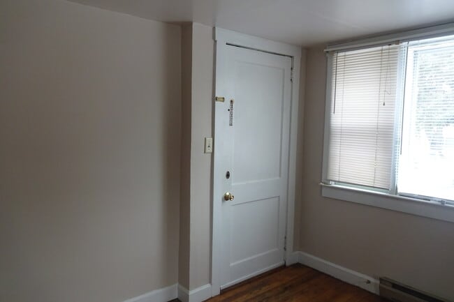 220 North St, Unit #2 in Chambersburg, PA - Building Photo - Building Photo