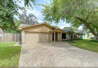 10727 Sagewillow Ln in Houston, TX - Building Photo - Building Photo