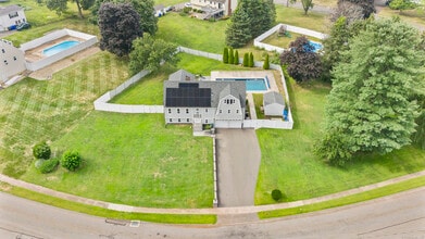 26 Brewster Rd in South Windsor, CT - Building Photo - Building Photo