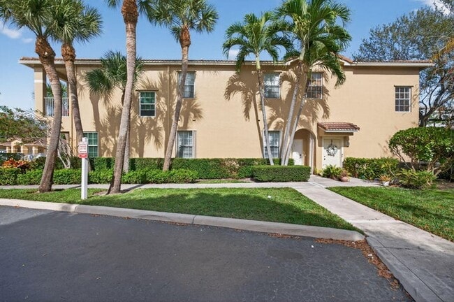 160 Village Blvd in Tequesta, FL - Building Photo - Building Photo