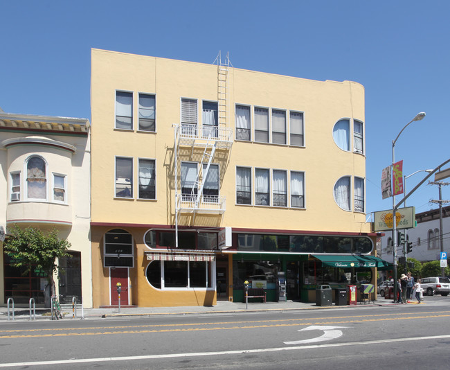 991 Valencia St in San Francisco, CA - Building Photo - Building Photo