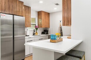 11807 Oakwood Dr in Austin, TX - Building Photo