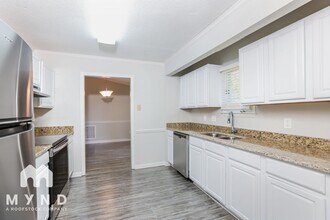 4225 Labrador Dr in Raleigh, NC - Building Photo - Building Photo