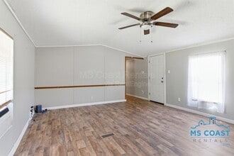 2076 Pine Hill Rd in Kiln, MS - Building Photo - Building Photo