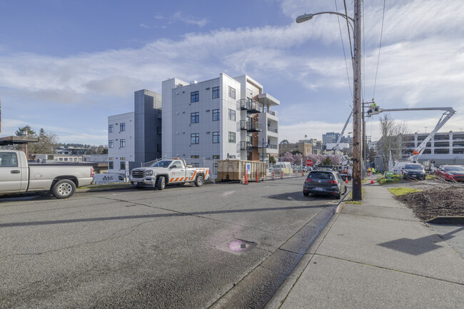 Bill Mahan Apartments in Bremerton, WA - Building Photo - Building Photo
