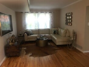 15026 Liberty Ln in Philadelphia, PA - Building Photo - Building Photo