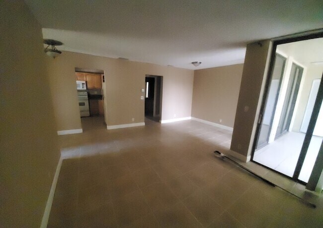 2446 NW 49th Ter, Unit 2446 in Coconut Creek, FL - Building Photo - Building Photo
